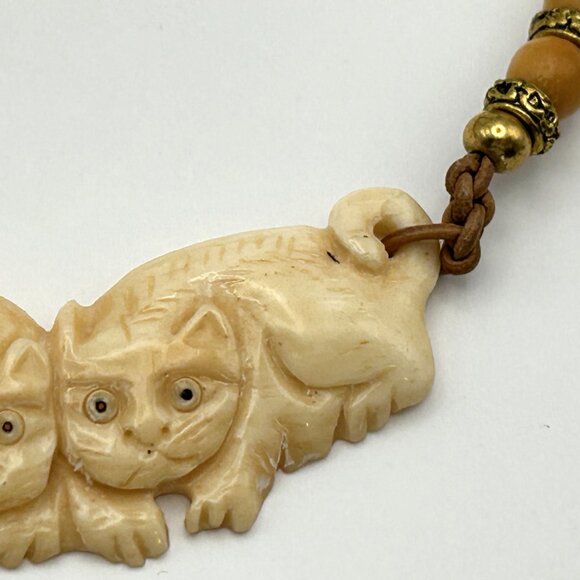 Artisan Carved Cat Pendant Beaded Necklace - Picture 8 of 13